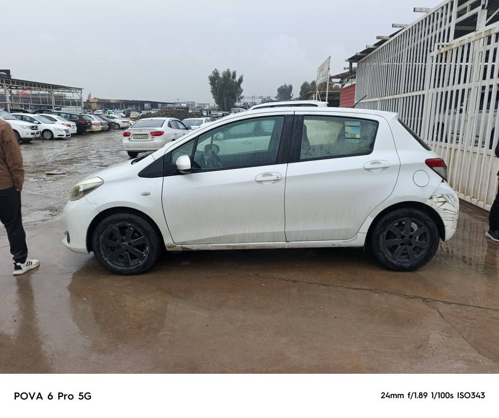 تويوتا يارس مؤديل 2012جنتا
سياره بي سبوغه 2جي تحديلي هه يه 
سنه وي خلاس بووه 750هه زار غرامه 
له سره ده يكه رينمه وه. سحر92ورقه 
مجال *********** أربيل, العراق
