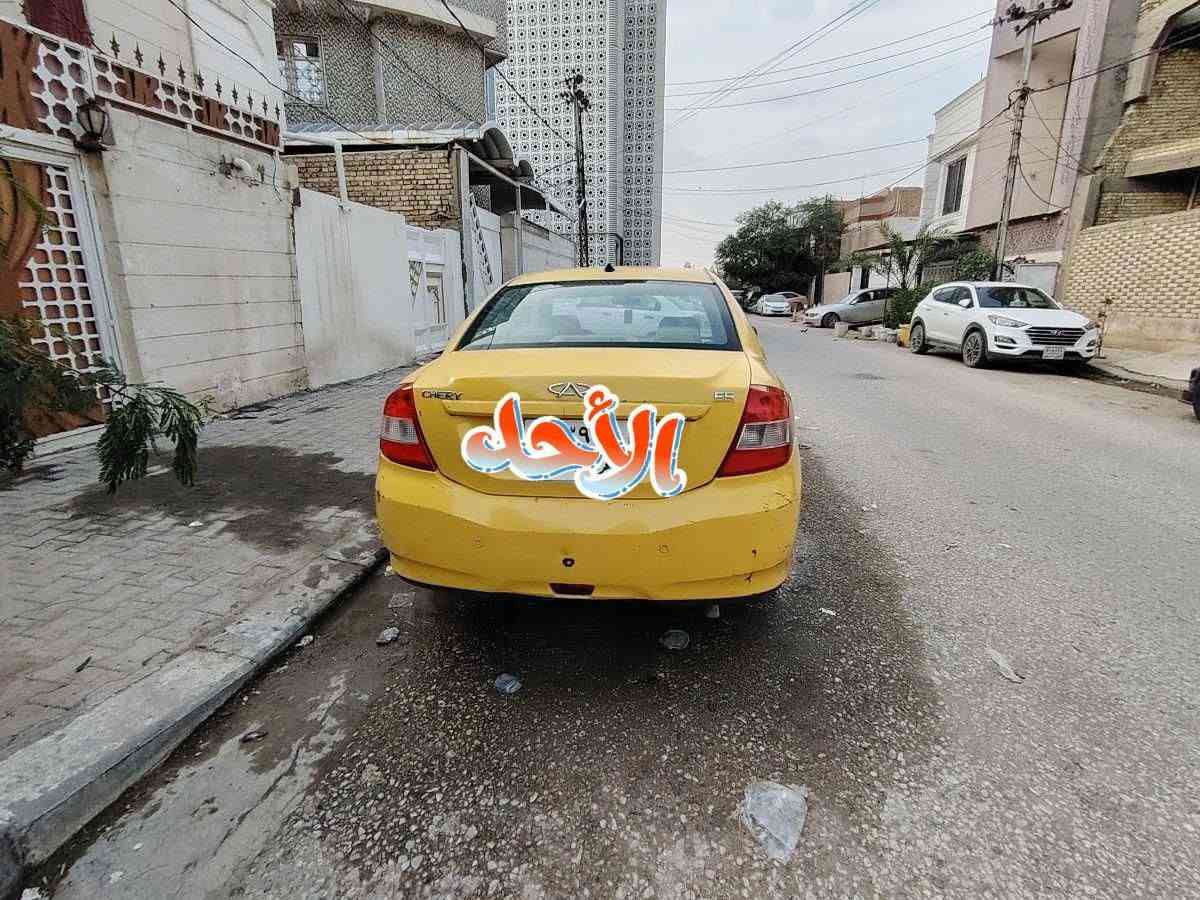 سلام عليكم  سيارة شيري ،e5 موديل 2014 سيارة محورة مكينة كرونه ياباني حجم 2000 جاهزة من تايرات وحدادية ومكينة وگير .....لون اصفر خصوصي ...رقم اربيل .....بيها خياس بالبيبان الخلفية....السعر  30 بيها مجال قليل  مكلف بنشر  وهاذه رقم صاحبه. ***********
