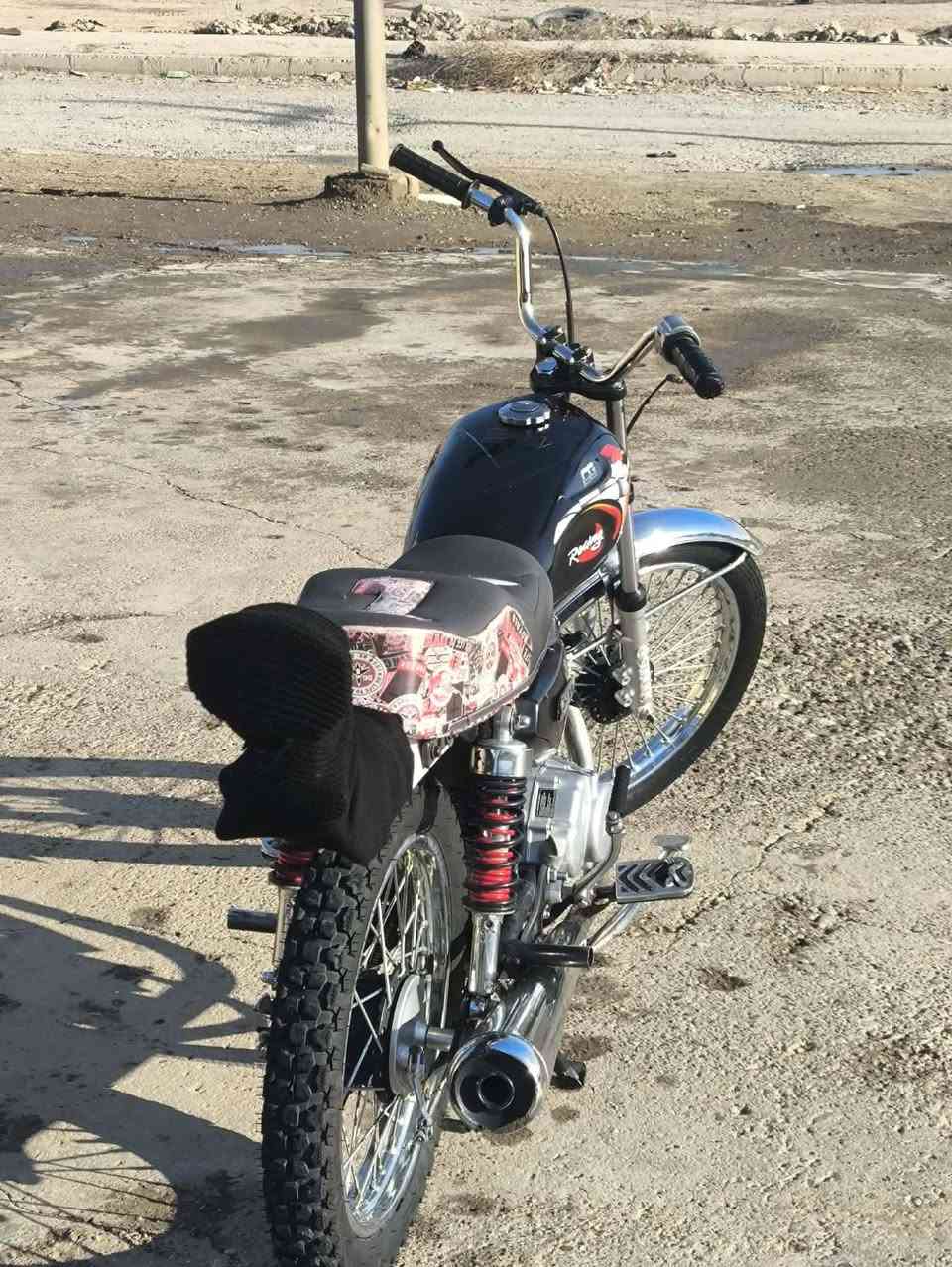 السلام وعليكم دراجه للبيع
موديل 2025 ام كي زت 
نضيفه حيل 
***********
