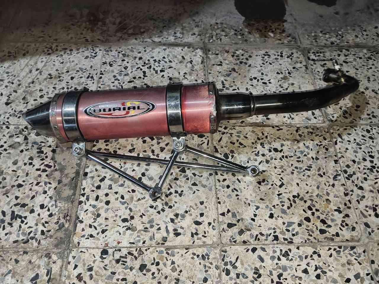 سلام عليكم شباب
عندي غراض دراجه سكنس فحل 
صلنصه كابريتر سعره20
صلنصه رياضيه سكنس نوزل سعره 75 مال رمبه
دبل إمامي رياضي سعره50
تاير ويل مال رمبه زوج إمامي وخلفي سعرهن125
شباب ملاحضه سعرهن ثابت
عنوان بغداد حي الجهاد
رقم/***********
