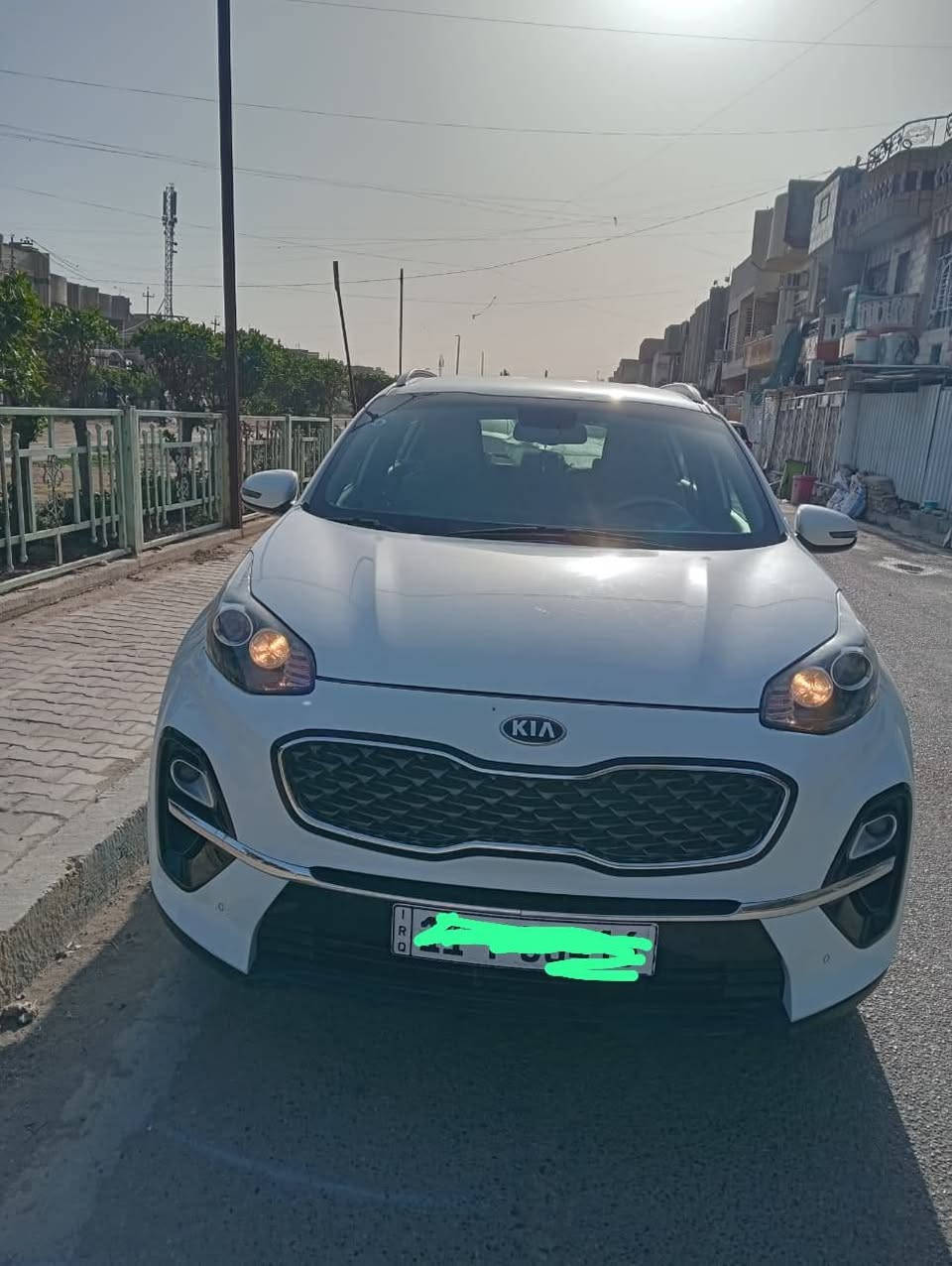 كيا سبورتج خليجي موديل 20 رقم بغداد الدولي باسمي مكفولة من الصبغ بيها مكانين بارد  ماشية54الف مكانها بغداد حي أور سعرها 195موبايل***********
