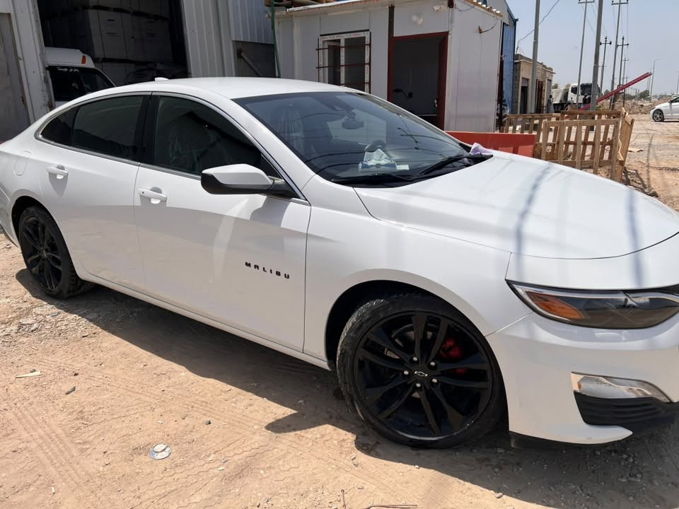 ماليبو ٢٠٢٤
ضرر قطعه وحده كما موضح في الصور 
السياره فول ما عدا الفتحه 
ماشيه ٣٨ ألف ميل 
مكان السياره ناصريه حي اور 
رقم أربيل تحويل أو وكاله 
السعر 14,200 وبيه مجال حك الجيه 
السياره كل نقص مابيه 
***********

