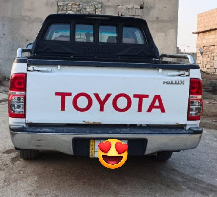 سلام عليكم فلاونزه موديل 7كفاله عامه من كلشي سياره جديده محدثه 14 داخل وخارج تخم تاير حداديه توني نافظهه نفظ تبريد ثلج سنويه لغايت 28 رقم ميسان مكينه 14كفاله  سعر 135 بيهه مجال قليل شراي يتصل *********** اني مكلف بنشر بصره ناحيه الدير منطقه النهران
