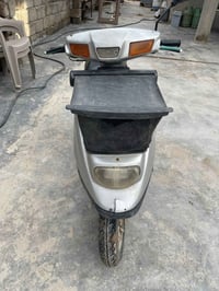 موطورللبيع يعوزو قمجي مال بانزين وتاير خلفي فتيله سعرو مناسب جداً شراي...