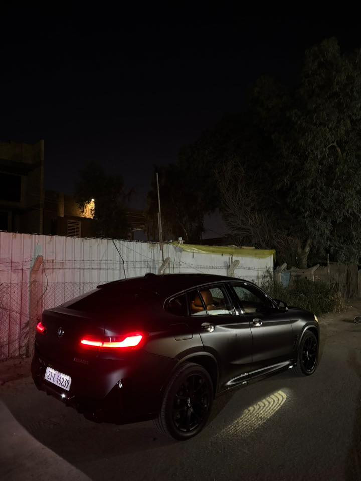 سلام عليكم BMW X4 M performance 2022 
6 سلندر توين باور تيربو 
لون نفطي مغلفه ppf طافي
بيها بنيد مبدل وبارد بالتكمه الخلفيه حادث بسيط بس خشم البنيد
مكان السياره ناصريه مركز
السعر 420وبيهة مجال 
رقمي ***********

