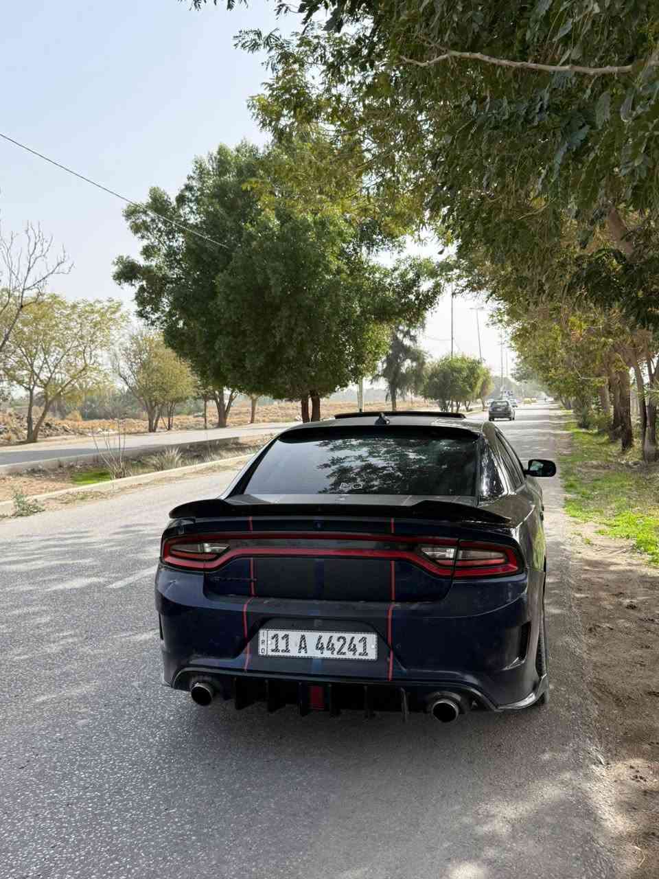 السلام عليكم
دودج جارجر...
 2017 دايتونا اصل ، لون نيلي
محرك ٨ سلندر هيمي 5.700 
السياره فول للاخير :
فتحه 
شاشه جبيره 
سستم صوت الباين
كشنات حضن الكانتارا مختمه Daytona
 كشنات تدفئه تبريد امامي 
كشنات كهرباء 
كشنات تدفئه خلفي
نظام خزن ميموري
تدفئه ستيرن
ستيرن تحكم كهرباء 
مرايات وسطيه وجانبيه تعتيم 
حساسات خلفيه
عليها شوته رياضيه بلاد 
تخم ويل ٢٣ جديد وتخم تايرات جديد

السياره عليها منظومه غاز تشتغل بكفاءه ١٠٠٪؜ 
وبيها ضمان لمدة سنة .
السياره حداديتها منفوضه من الالف للياء حداديه جديده
ومسويلها ادامه كامله 
كير ومكينه كفاله 
ما تصرف عليها ابد ومابيها نقص برغي

حادثها بامريكا خفيف بس هنا بالعراق اثر حادث ثاني و شخوط انصبغت اكثر من قطعه، اني ابيع حزام 

السياره باسمي ومداور ثاني ، سنويه لل٢٩ 
سعرها 158 مجال بسيط جدا مكاني بابل ***********
