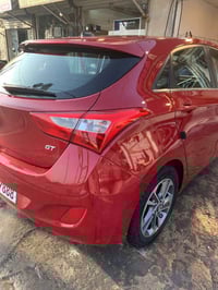 النترا ٢٠١٧ قطعتين صبغ السياره جاهزه مكينه وكير شرط ماشيه ٨٣ الف رقم أ...