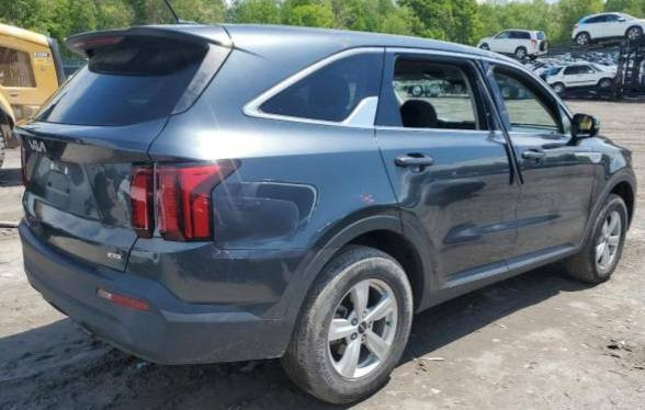 للبيع كيا سورنتو 2023 lx
رقم بغداد بأسمي 
 وارد امريكي 7راكب 
ماشيه 69000 الف كيلو متر
بدون ايرباك بدون دواخل شرط
بدون حادث دخلت بس يمنه صار مقدمه بنيد
محرك ٤ سلندر 2500
حساسات اماميه و خلفية ورادار
كامرات 360 درجة
اوتو هولد
كشنات مخمل
رادار امامي 
رادار جانبي
شاشة كبيرة 
انظمه قياده عدد 5(نورمال+ كومفورت+ ايكو+ سبورت+ سناو)
گير  8 نمرة
لايتات 4 عدسات زنون
24.اشارة بالمري
نظام اطفاء ذاتي
تخم تاير جديد شركة ويل حجم 18 
مكان السيارة سامراء
السعر 237  وبيها مجال 
رقم الهاتف: *********** او ***********
