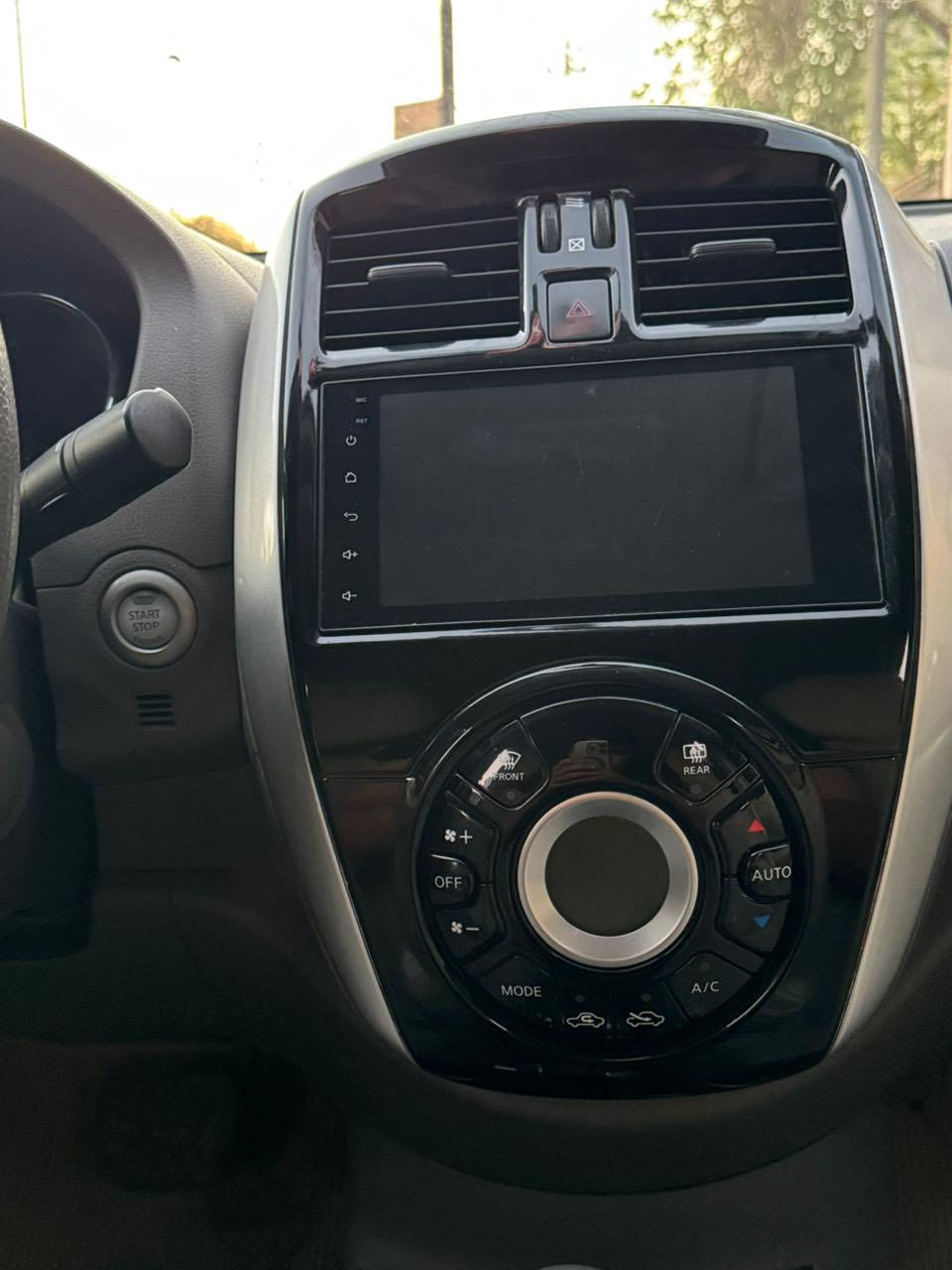 سلام عليكم نيسان صني البيع
مديل ٢٣ كفاله عامه عده بارد كلش صغير بل جاملغ امامي 

فول موصفات بصمه كيج حماوه صندوك بصمه مري كهرباء 

ماشيه ٦٤ الف سياره جديده 

شاشه لمس تدعم ابل كار

كامره خلفيه حساسات 

دخول ذكي 
عنوني بصره امل داخلي 

سعر ١٢٢ وبيها مجال قليل كلش 

اتصال عل رقم ***********
