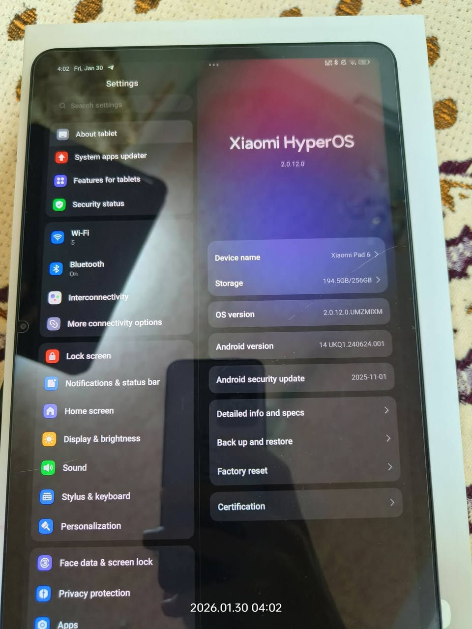 شاومي باد 6 نظيف مع قلم من شركه xo والحافظه والشاحنه 320 وبيه مجال بسيط للشراي
الرقم للشراي: ***********

