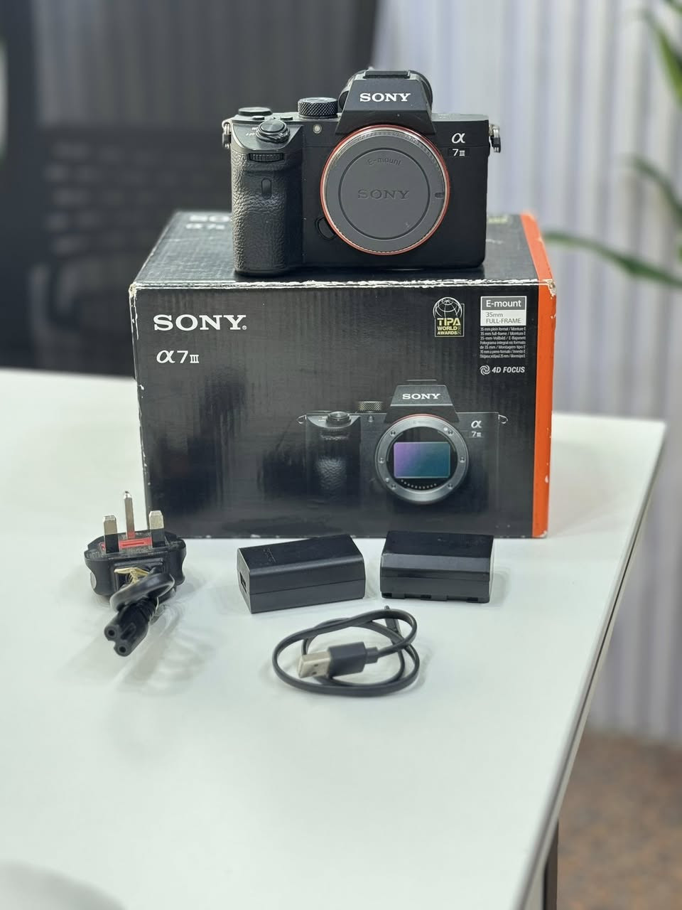 #daste_dw_مستعمل
——————————
Sony a7 III body
Clean 100%
Shutter 3K


**إذا كنت صاحب هذا الإعلان وتريد حذفه لأي سبب، رجاءا أرسل رسالة إلى الدعم الفني**