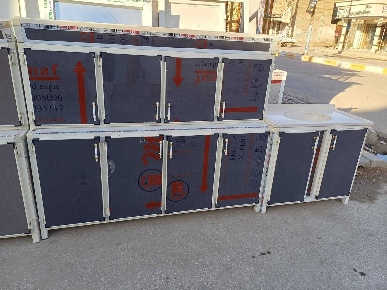 للبيع البضاعه جديده وليست مستعمله
العنوان الخضر شارع جياشي محلات ال حجي رشيد  *********** يوجد خدمة توصيل
