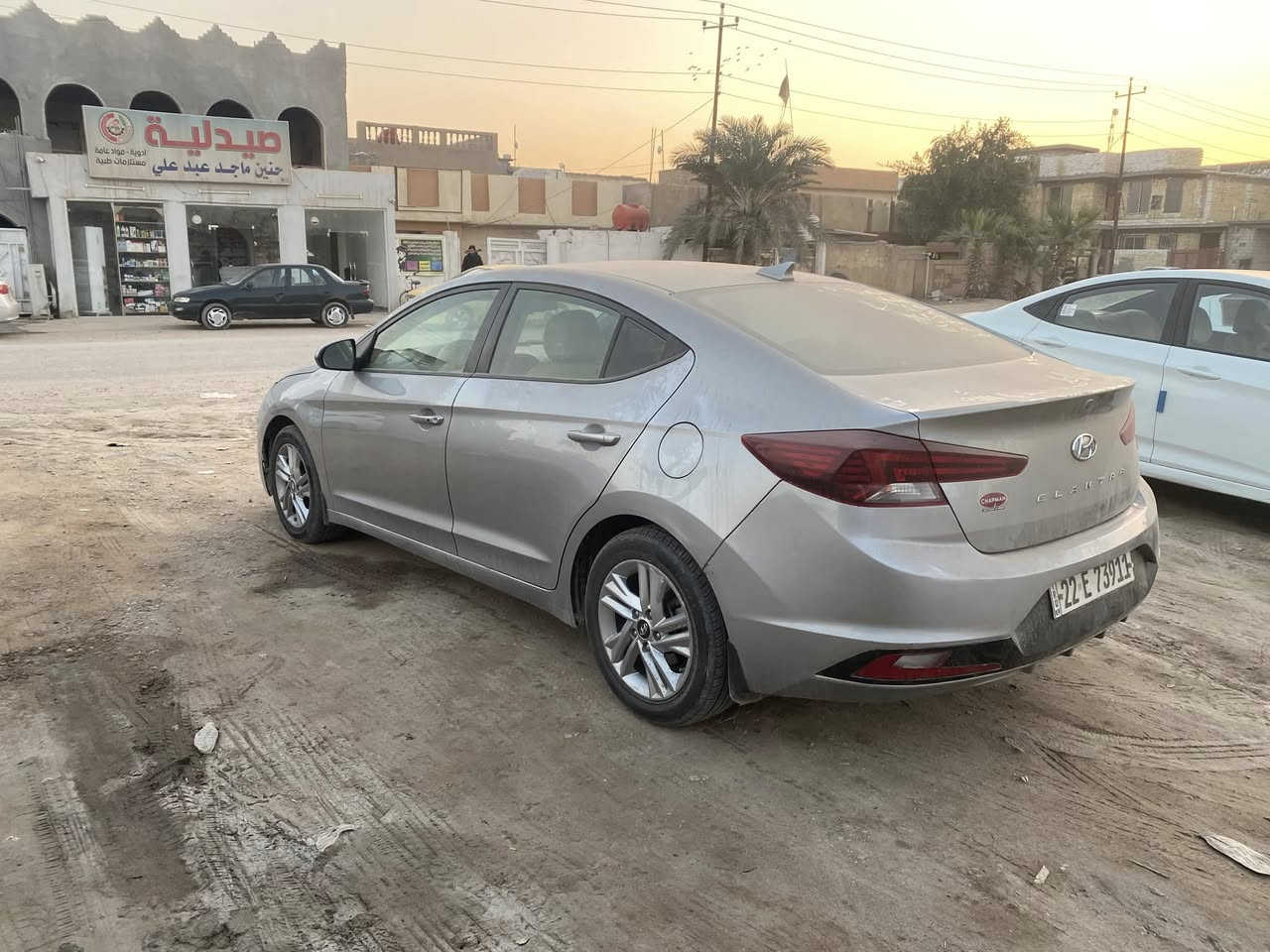 السلام عليكم ...
النترا 2020 امريكي للبيع 
رقم اربيل الجديد...  
حادث من امريكي باب خلفي وجاملغ خلفي فقط مابيها اي شي زايد وين متريد افحص افحص ،، بجم كبس 
السياره فول مواصفات 
ماشيه 55 الف 
فتحة.
بصمة.
بصمة ابواب.
رادار.
نقطه عمياء.
تدفئة كشنات .
وبيها هواي بعد مواصفات 
السعر 142 وبيها مجال 
للاستفسار *********** 
المكان بابل
