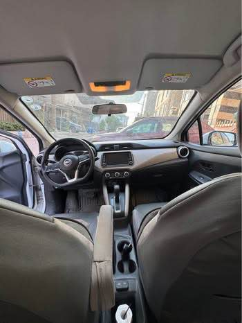 السلام عليكم للبيع فقط نيسان صني موديل 2023 مكسيكي وارد خليجي بدون حادث بدون صبغ ماشيه 42 الف مكان السيارة زيونة شارع الربيعي السعر 142 ورقه وبيها مجال بسيط 
*********** بغداد, العراق
