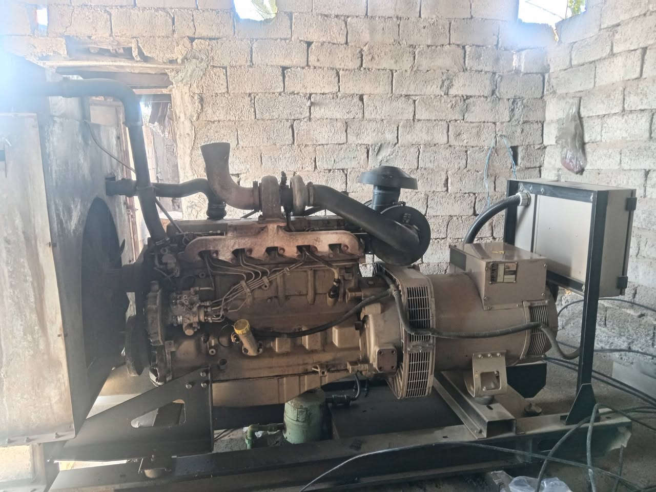 سلام عليكم اخوان يوجد لدينا مولد جونير لاينقص ولا يبخر فول 150كيفي ***********السعر 35ورقه بي مجال
