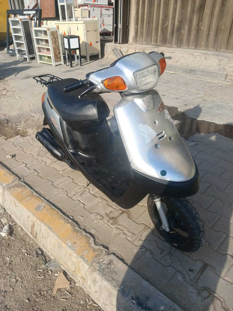 سلام عليكم بطه للبيع 
ما مفتوحه 
شاصي مكفول 
كهربايات شغاله اشاير لايت هورن سكن 
قفل جنطه 
قفل سكان 
مكينه خرسه 
ناعمه شلعه قويه 
سعر 300بيه مجال مستعجل خاص مفتوح


**إذا كنت صاحب هذا الإعلان وتريد حذفه لأي سبب، رجاءا أرسل رسالة إلى الدعم الفني**
