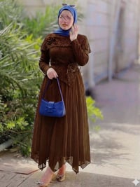 فستان مبطن • مقاسات ٣٨-٤٨ • توصيل ٥