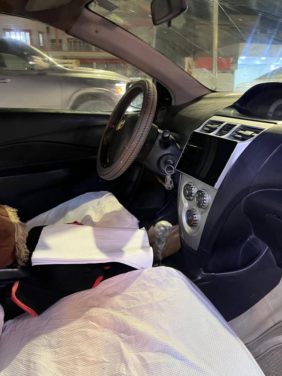 يارس تكسي موديل 2007 رقم مثنى باسمي مشروع وطني تحويل ثاني يوم مباشر دفتر بنزين بيها أو بس بونيد مبدل بدون اي دواخل سياره نقابه صفر سياره جاهزه سعر 68 وبيها مجال بسيط حلوه مال شغل العنوان كركوك 
1-اربع اطارات جديده 
2-صدر جديد
3-كير اوتوماتيك 
الاستفسارات 
***********
***********
