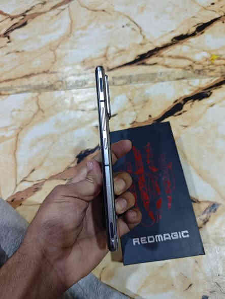 جهاز ريد ماجك 6 ذاكره 256عشوائيه 12نضافه فول مكفول لجهاز فقط فطور بشاشه مامأثره علمس ابد تحديث شاشه 144هرتز يشغل ببجي باعله فريمات يحمل شفتات لالعاب معالج سناب دراجون 888 جهاز موصفاته جدا قويه ويا كارتونه بيع او مراوس حسب الرغبه سعر 175مكان بصره معقل *********** البصرة
