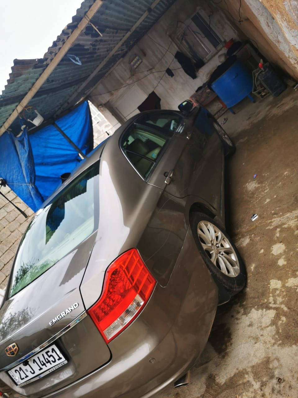 السلام عليكم
ام كراند Ec8 الحجم الكبير

موديل 2013

محرك وكير  شرط

لايت زنون 

اشاير بالمري

قطعتين تبريد

برده خلفيه بلادي

فتحه سقف

حساسات خلفيه 

كشنات جلد 

تبريد تدفئه شغاله

السعر 78 بي  مجال 

مكاني كركوك ‭0 771 566 9480
