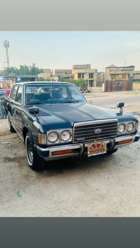 كراون البيع ‏موديل (77) ‏باسمي العنوان بغداد بلديات 07733381990