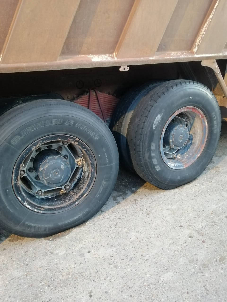 كرواتي للبيع موديل ٩٤ تك وم طوله مجموعه جيف ام القيطان كير ١٥٥ فافون محرك دبل تيربو  حجم ٣٨ قماره   بلديه بدي جديد دنكير مايلر ***********
