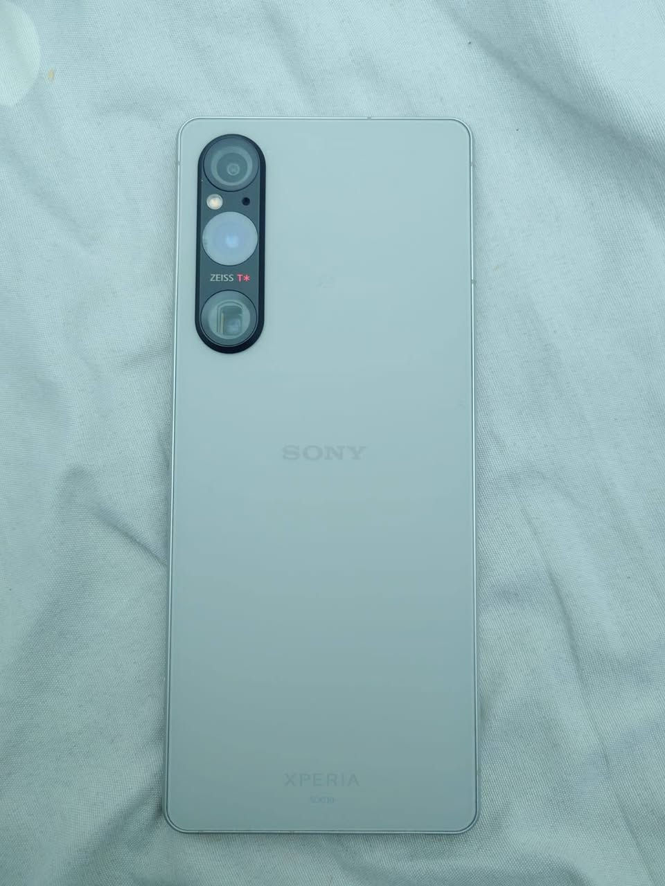 مستعجل جداااا على البيع الي ميشتري رجائا لا يدخلي ولا يراسلني
السلام عليكم 
عملاق سوني نفس مواصفات ال S23 الترا
اسمة 1mark5  نسخة Au عربي بلادي
ذاكرة 256
عشوائي 12
معالج سناب دراكون جين 2
بطارية 5000
شاشة 4k
سماعات ستريو
كامرات عملاقة
شحن لاسلكي وشحن سريع
منفذ سماعات اوكس AUX
سيم كارت واحد + مدخل رام SD

🔴بي طبع خفييييف بل شاشة خيال يبين بل شاشة البيضه فقط
سعرة 250 الف 
الجهاز شخط واحد مبي ومكفول من الفتح او التصليح
واتساب ***********
اكرر اي شخص ميشتري رجائا لا يراسلني عندي ضرف واريد ابيع الجهاز
