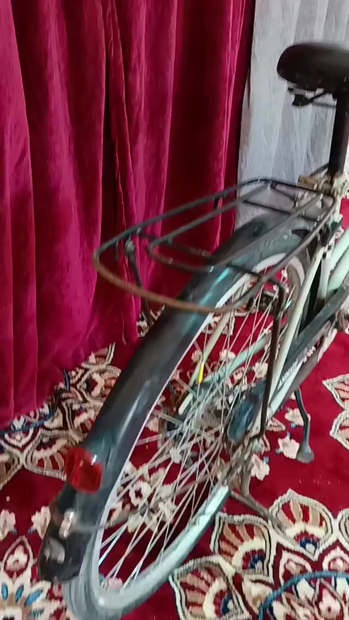 سلام عليكم باسكل للبيع سعر 45وبي مجال مكاني ديوانيه قضاء شاميه..... لباسكل نقص جاملغ فقط


**إذا كنت صاحب هذا الإعلان وتريد حذفه لأي سبب، رجاءا أرسل رسالة إلى الدعم الفني**