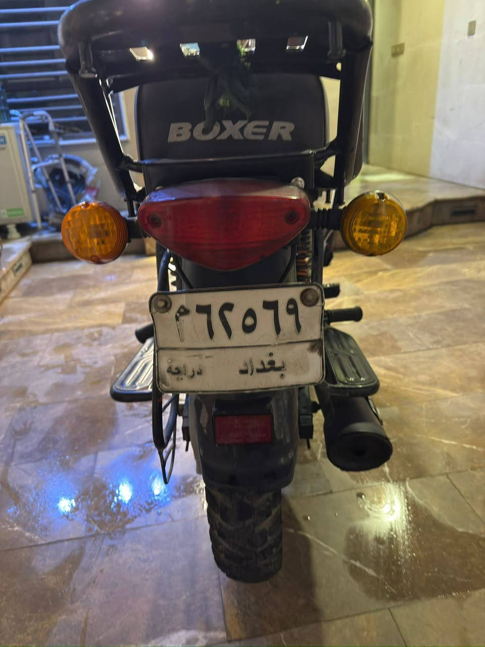 بوكسر مرقم موديل ٢٠٢٣كلش نضيفه مكان حي جامعه مكلفه بل نشر الشراي يتواصل على رقم 
***********
