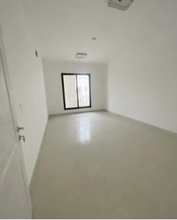 🔴دار حديث للبيع في الكرادة خارج🔴  ♦️المساحة 103 واجهة 5♦️  ✔️سنة البنا...