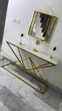 كنسول • مراية • مرمر