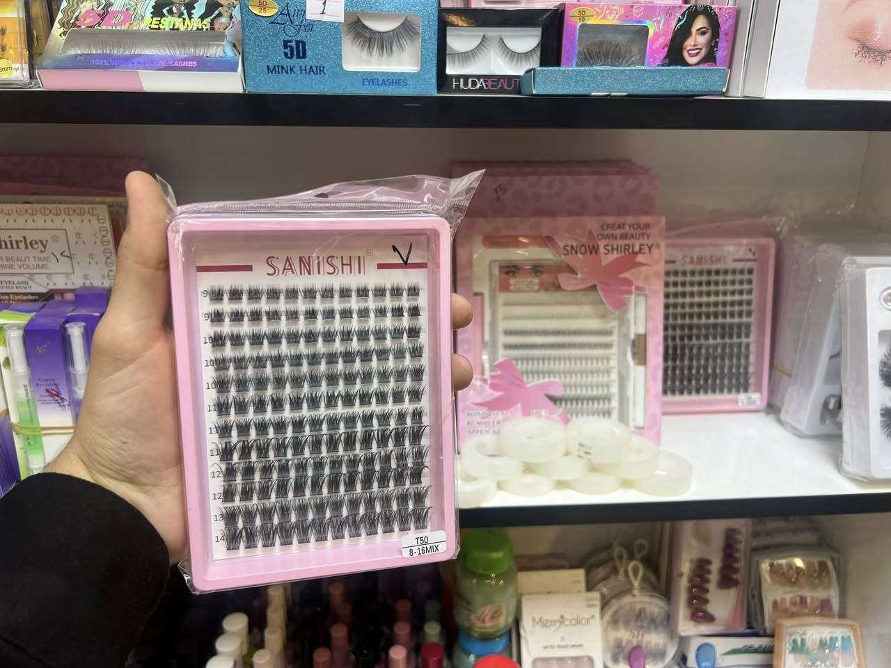 🧿﷽ وعلى الله توكلنا 🧿 

#وصلنا_حديثاً  💫   
كوزمتك وأزياء ستايل لتجهيز. صالونات الحلاقة 
موقعنا بغداد حي القاهرة قرب أسلحة البرق يوجد شحن لجميع المحافظات للتواصل ***********
بتنورونا حبايبي 💙🫶🏻
