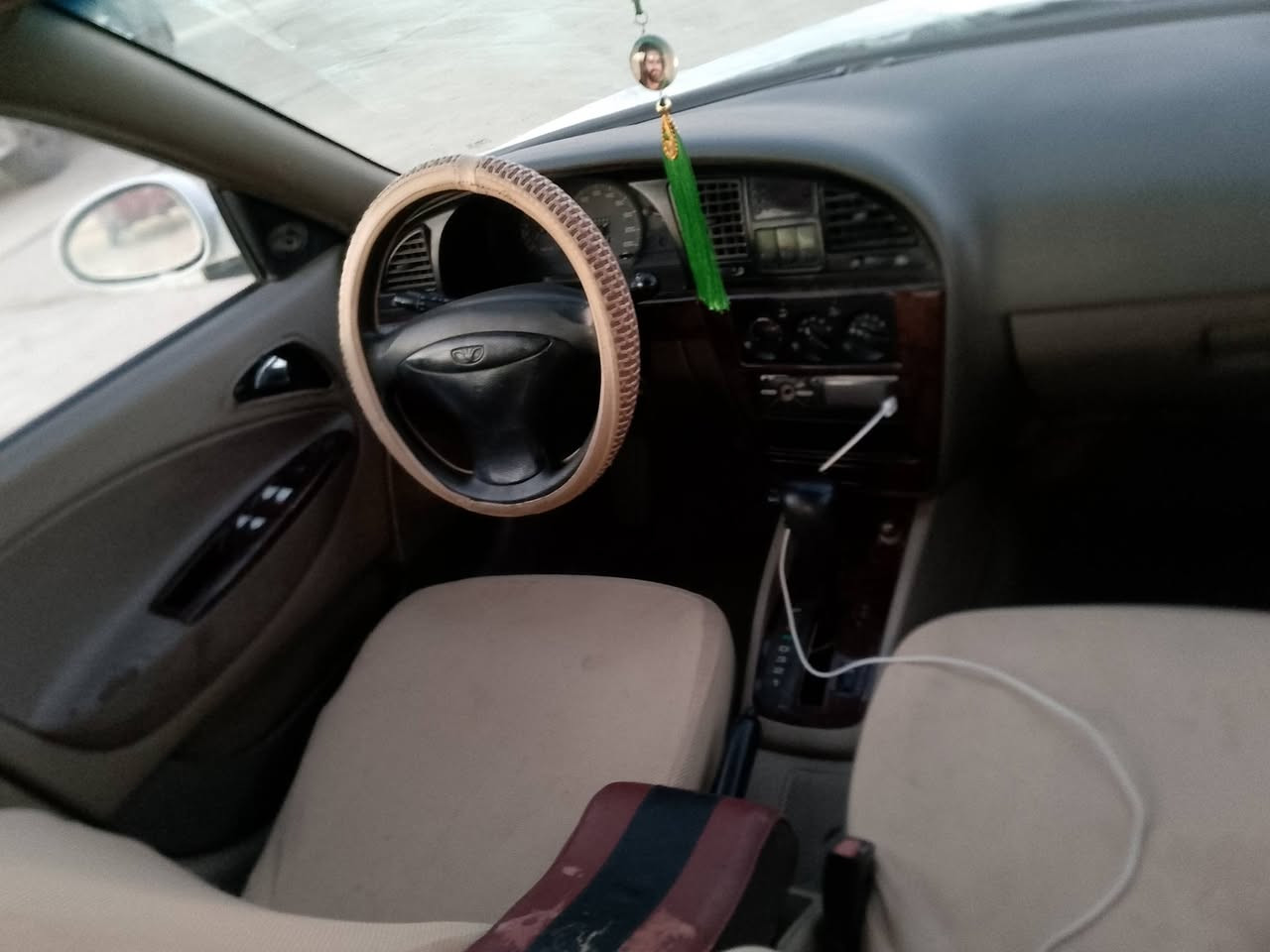 لكنزا 2002
سياره جاهزه رقم بغداد باسمي 
مكينه كفاله
كير اوتماتيك كفاله 
سياره مصبوغه عام تحويل ثاني يوم 
سياره  جاهزه مال جناي لياخذهه يكلي رحمالله والديك
السعر 30 وبيهه مجال للشراي 
مكان السياره بغداد النهروان
***********
