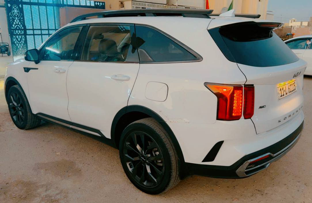 السلام عليكم
سورنتو امريكي 2023 فول الفول مواصفات  4 سلندر تيربو اللون ابيض رقم بغداد مميز باسمي عنواني ديوانيه 
***********
