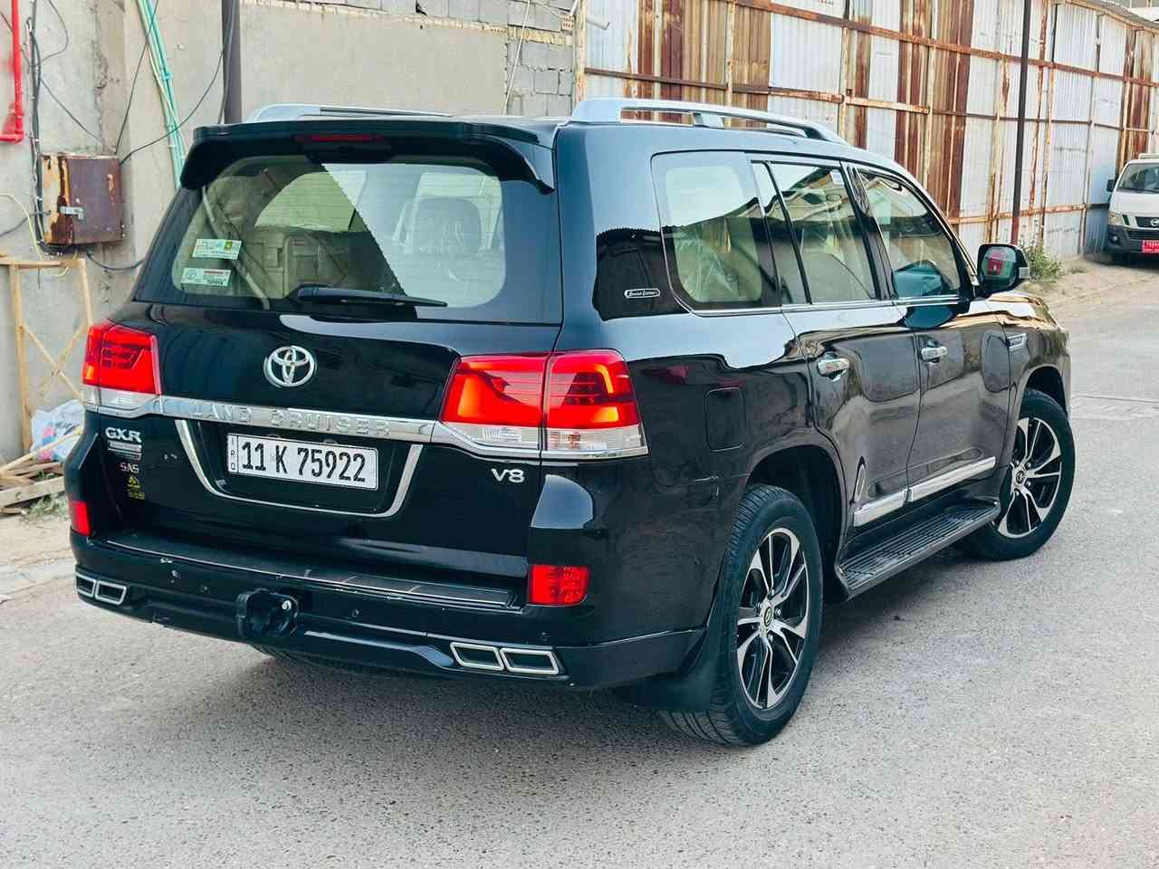 تويوتا لاندكروز 2021
رقم بغداد V8  
جديده جدا كفالة
ساز اصلي
فول مواصفات للاخير 
٤ كامرات / شاشات / طفايه /حساسات/كشنات كهربائي /جلد / بصمه / شاشه / فول تحكم / بصمه ٥
ماشيه ٨٩  الف كيلو حقيقي 
مغلفة بالكامل
بيع ومراوس حسب القناعة اتصل وتدلل
العنوان بغداد الكريعات 
***********
