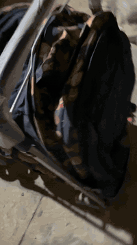 سلام عليكم عندي عربانه جبيره مال أطفال جديده مامسعمله ولا مره للبيع خاص الاستفسار ***********
