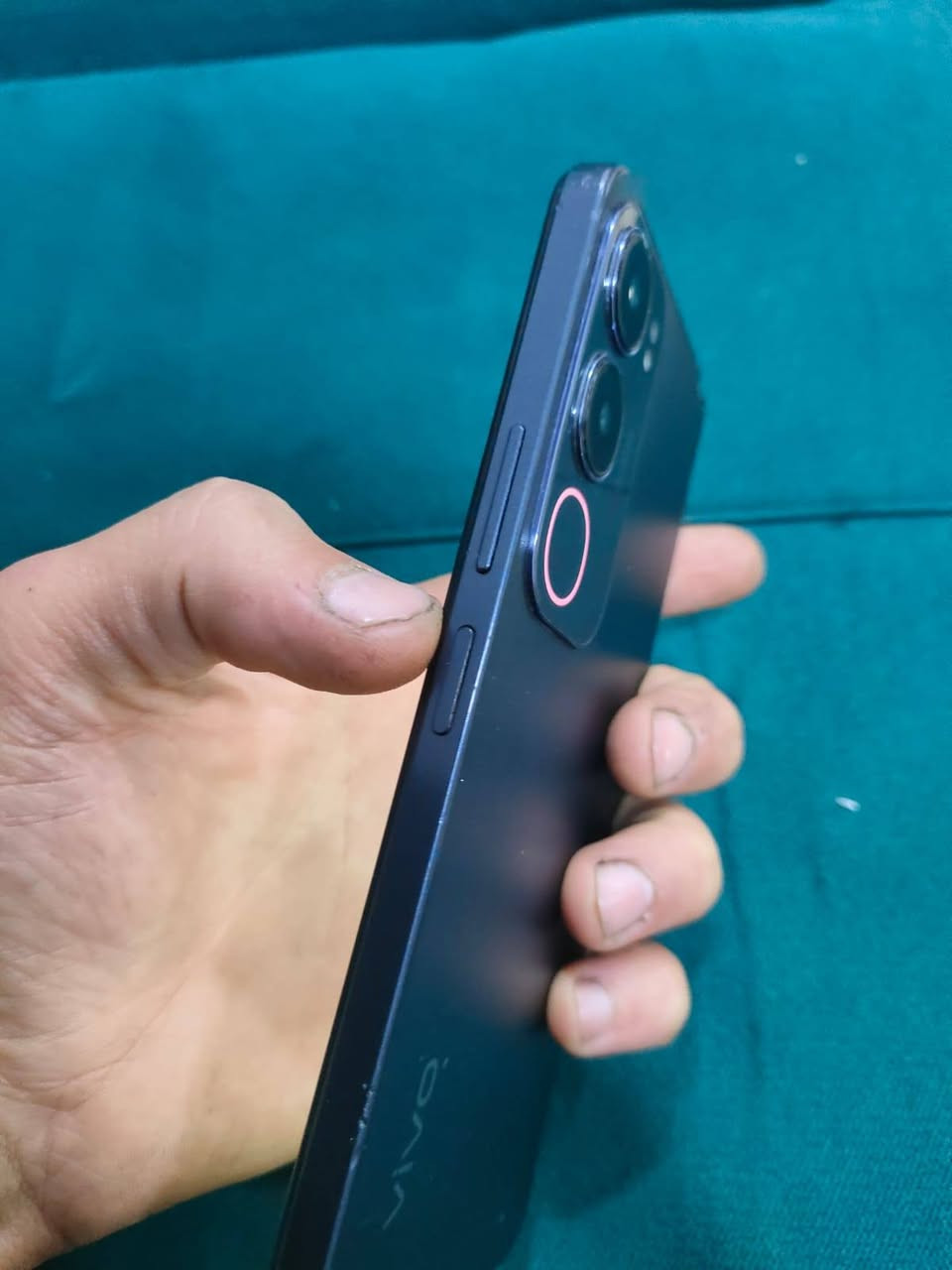 vivo Y19s Pro 
للمروس شعندك نزل


**إذا كنت صاحب هذا الإعلان وتريد حذفه لأي سبب، رجاءا أرسل رسالة إلى الدعم الفني**