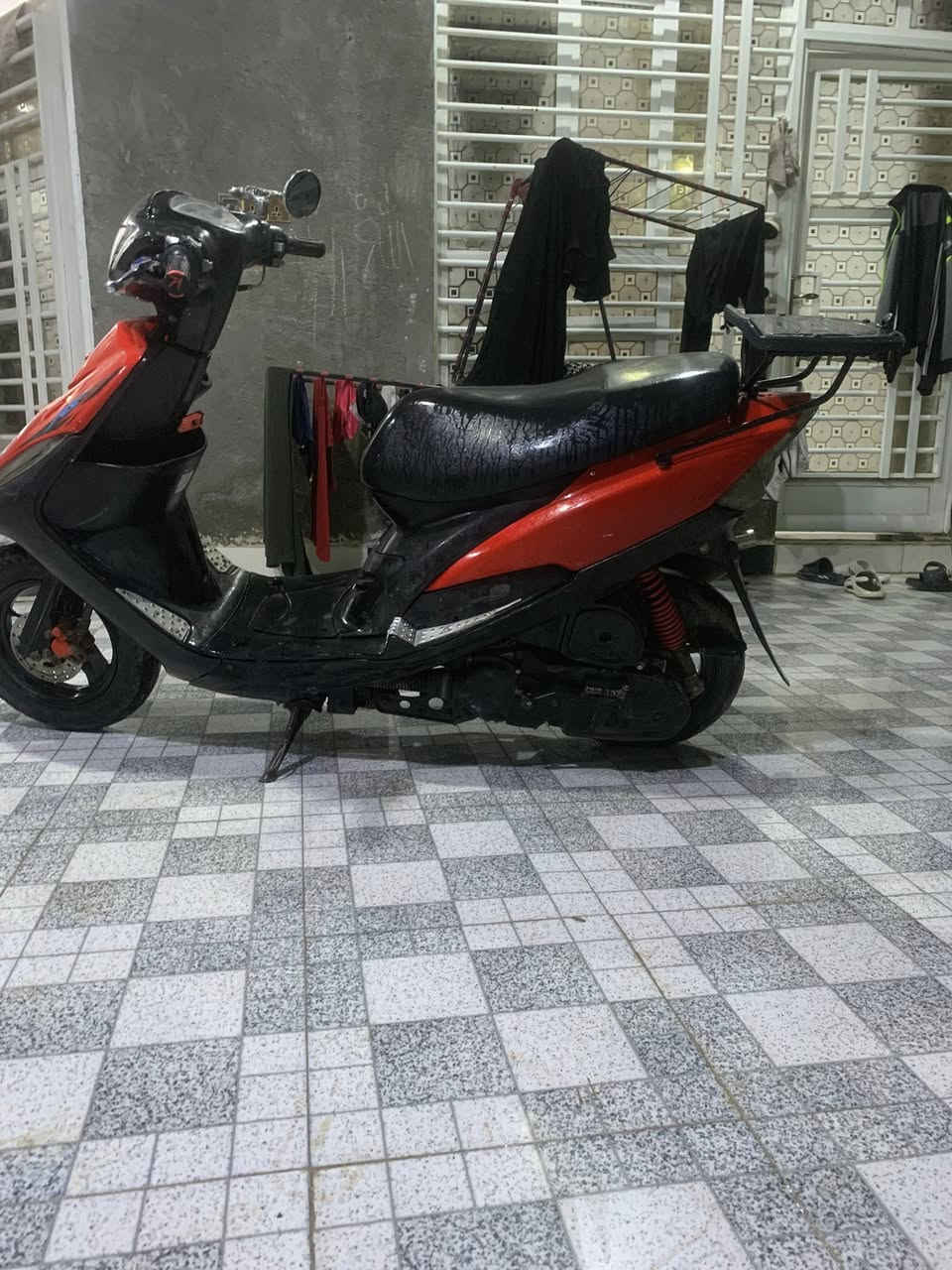 سلام عليكم حبايب دراجه ماكس عدله بوشه 55 كامله من كلشي نقص بس دشبول عداد ما يشتغل  
تخم تاير جديد 
تزويد قليل بيه 
العنوان قضاء القاسم ع


**إذا كنت صاحب هذا الإعلان وتريد حذفه لأي سبب، رجاءا أرسل رسالة إلى الدعم الفني**