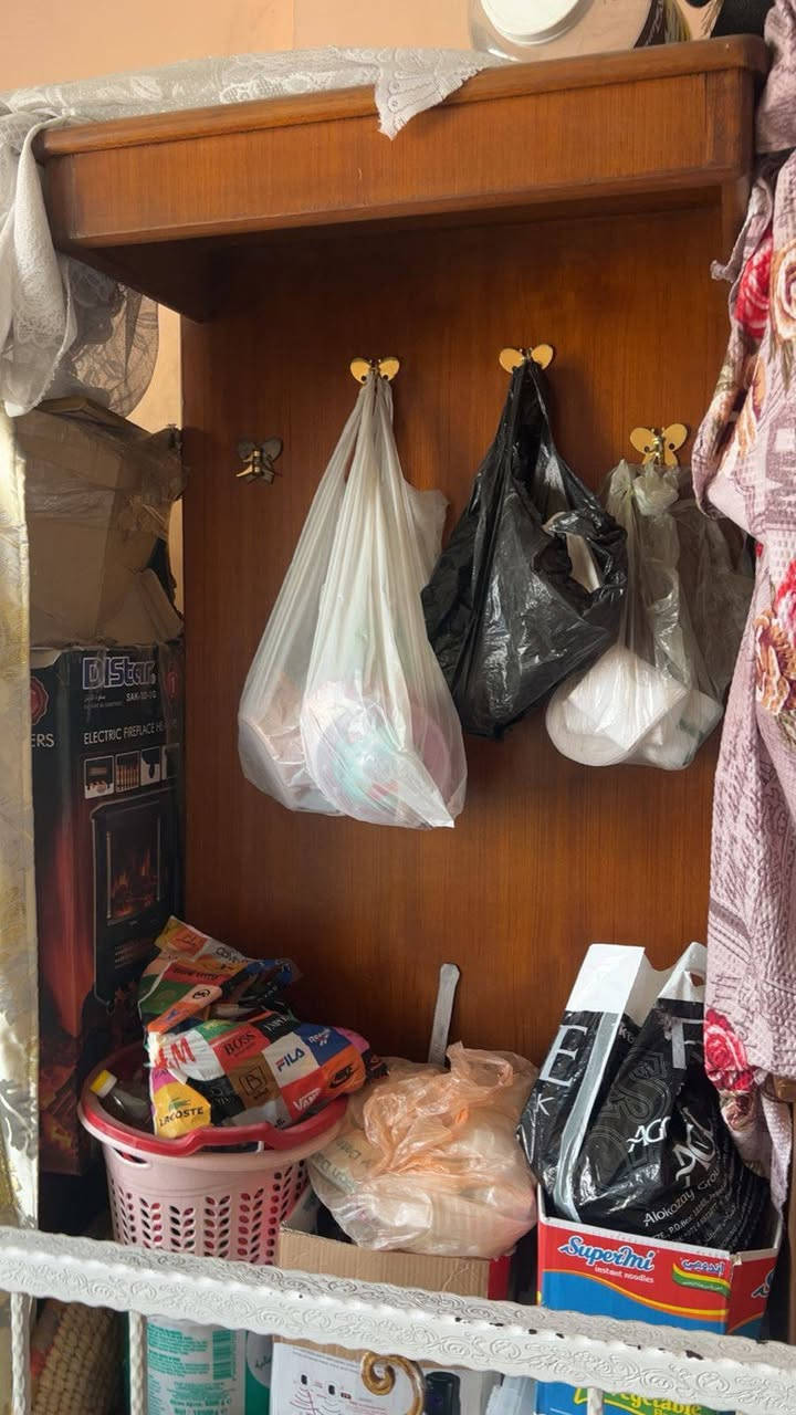 غرفة نوم  صاج خشب عراقي بدون الكنتور 
السعر 350
للستفسار ***********
