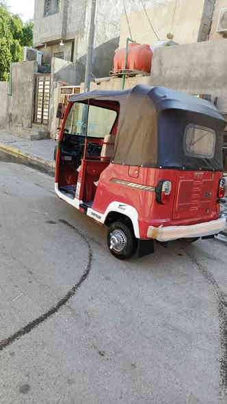 السلام عليكم تكتك TVSللبيع رقم وسنويه بسمي كبل تحويل بسمك مديل..2019 طالعه بل  20   لبدي كفاله من ضربه وصبغ ومعجون ومكينه مجفته شركه تكتك جاهزه لسعر  4500  وبيه مجال مكان بصره رقم لهاتف ***********
