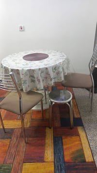 وبركاته  من رخصـة الأدمن المُحتـرم ..🌹 ميـز طعـام زجـاج مع كراسي عدد ٢...