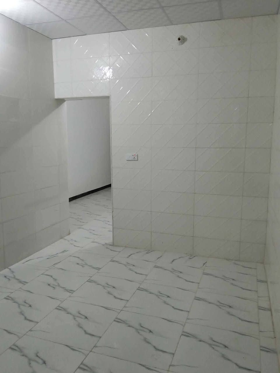 للبيع 100 متر بالنداء بمنطقة 58 عكاده نظيف و عالي عن الشارع السعر 64 وبيه مجال الاستفسار ***********
