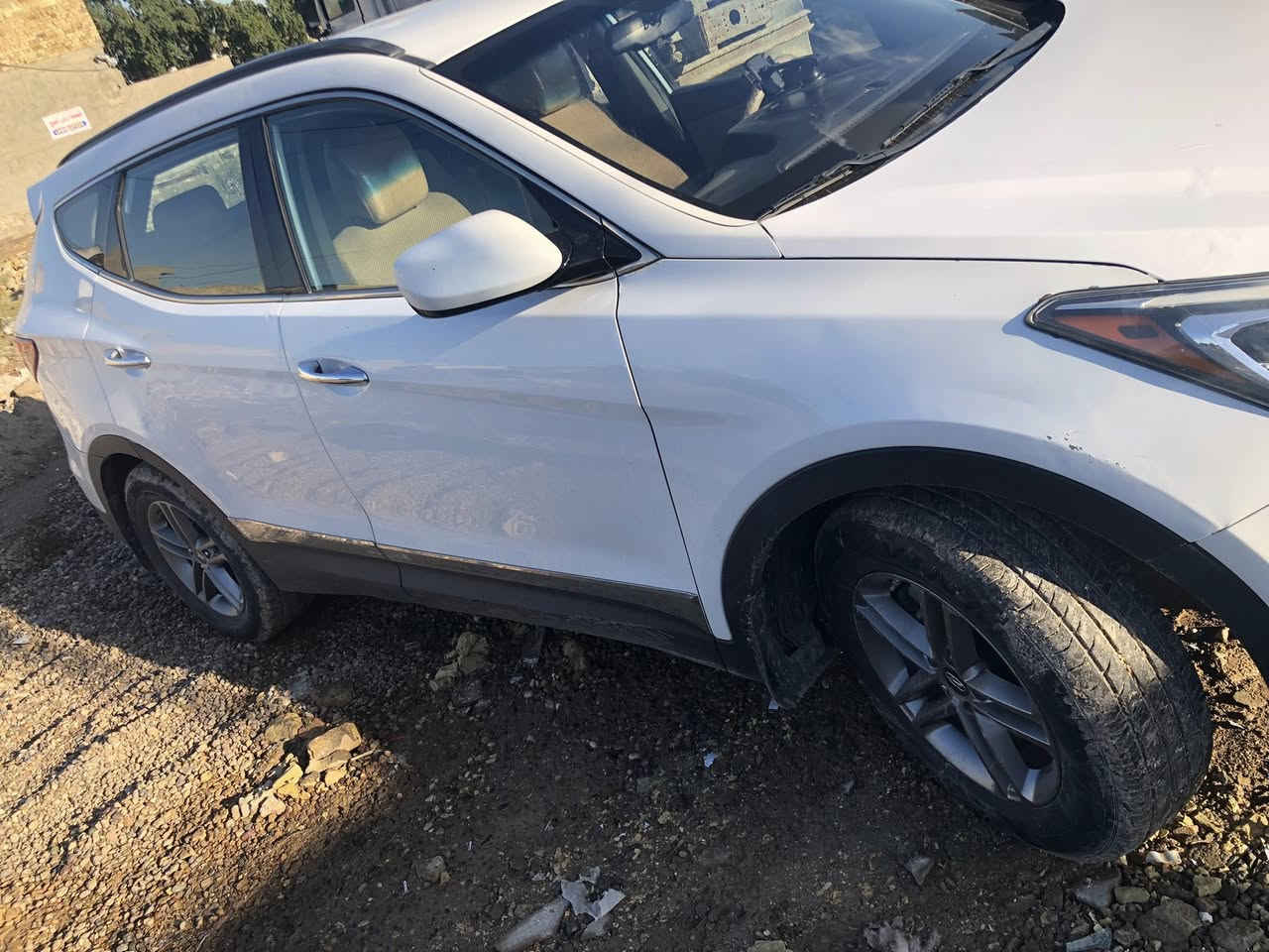 سلام عليكم سنتافيا 2017 باسمي مكينه ٤سلندر
 
حادثها بل بنيد قليل وبل جنطه قليل 

ب ١٤٥ مكاني بغداد المدينه الحميدية 

***********
