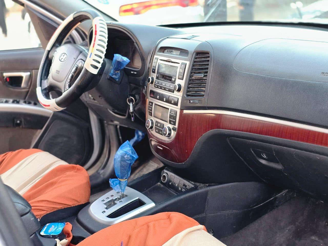 سلام وعليكم سنتافي ادوات ادوات ادوات (كصه جنطه ) السياره كاز اصل كير مكينه مكفولات حداده 80 بلميه متوم وكامل ارقام وسنويه. بيه حصه باي محطه تفوت تفول  بدي جديد دواخل جديده الشياره ما متعوبه حلوه وجديده 

مكان السياره بصره …..
السعر 55 وبيه مجال 
***********
