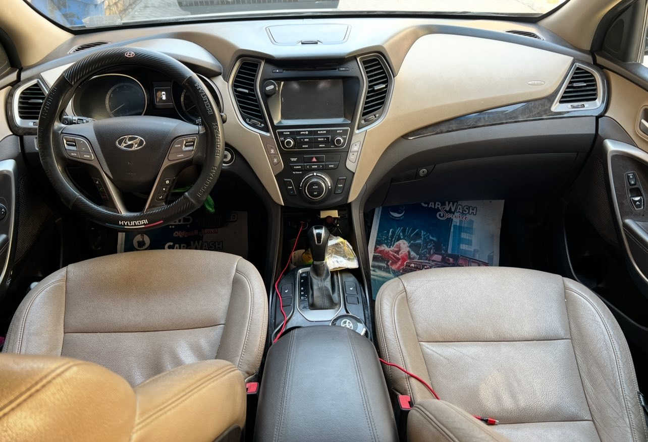 سنتافي موديل 2018 وارد امريكي حادثهه اموضح بل صوره السياره فول موصفات عده البنوراما السعر 143 مكان السياره بغداد مدينة الصدر /***********
