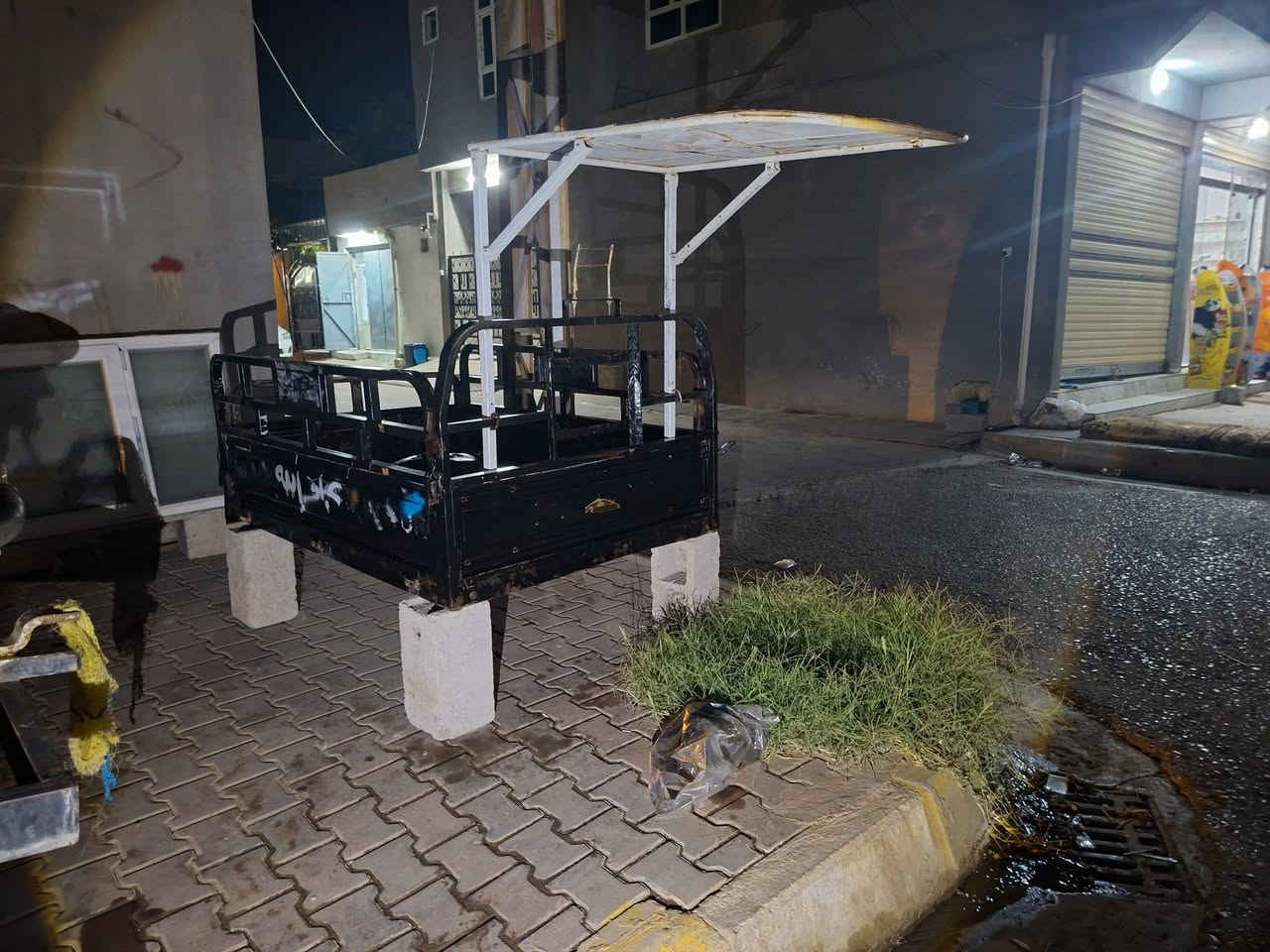 اخوان عدنا  بودي صتوتا للبيع  ***********
