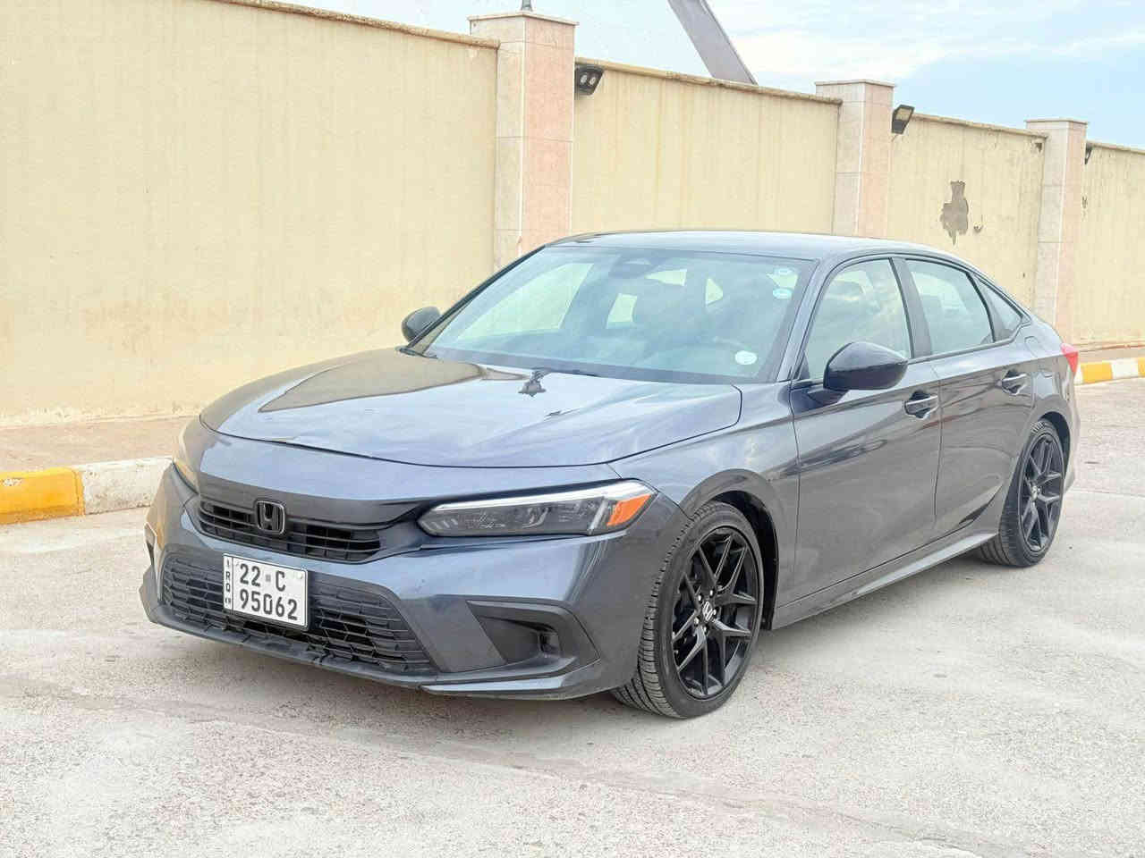 هوندا سيفيك 2023
 بس قبغ جنطه صبغ حادث جدا خفيف
السعر 138ورقه و مجال جدا بسيط 
 مواصفات فول ماعدا فتحه
بصمه 
شاشه 
كاميرا
ولكب كروم بلادي
ماشي ٤٢ الف
رادار 
تحديد مسار 
شاشه كاربلاي car play
Apple car
نظام توقف المحرك في اماكن مزدحمه 
بعد بيها مواصفات هواي 
رقم اربيل 
تحويل مضمون و باسمي السياره
 العنوان عقره معرض كولان
***********--*********** واتس اب او اتصال اكر, نينوى
