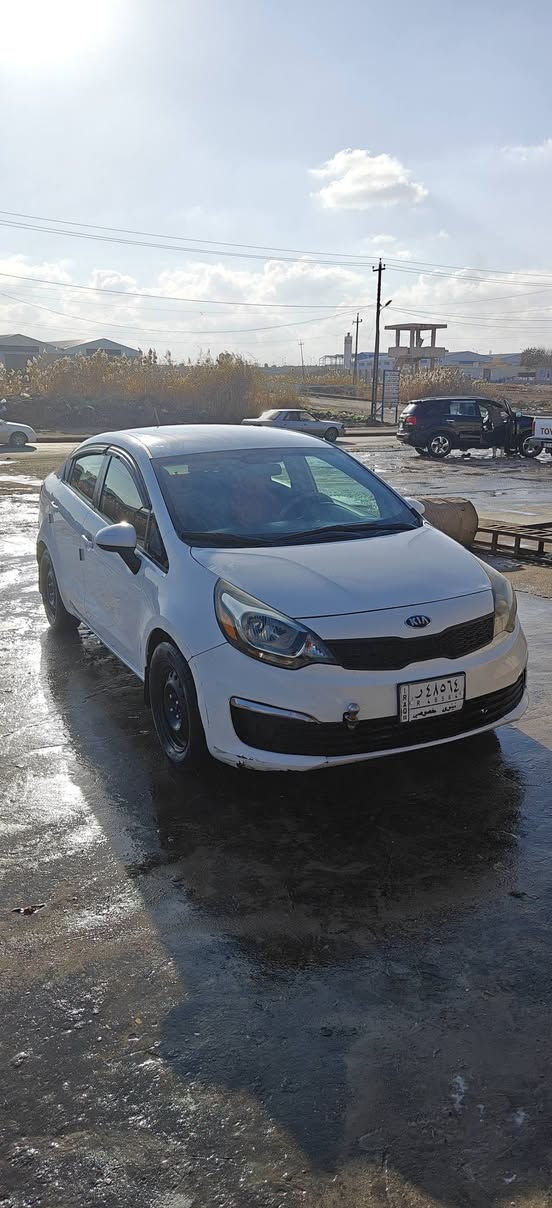 السلام عليكم كيا ريو ٢٠١٧ أمريكي  رقم نينوى شرط تحويل وغرامه ضرر  بيها جاملغ الأمامي وباب السائق سيارة كلش نضيفه مكينه وكير بشرط ماشيه 110 حقيقي   مكينه 16
سعر 100 وبيها مجال بسيط ***********

