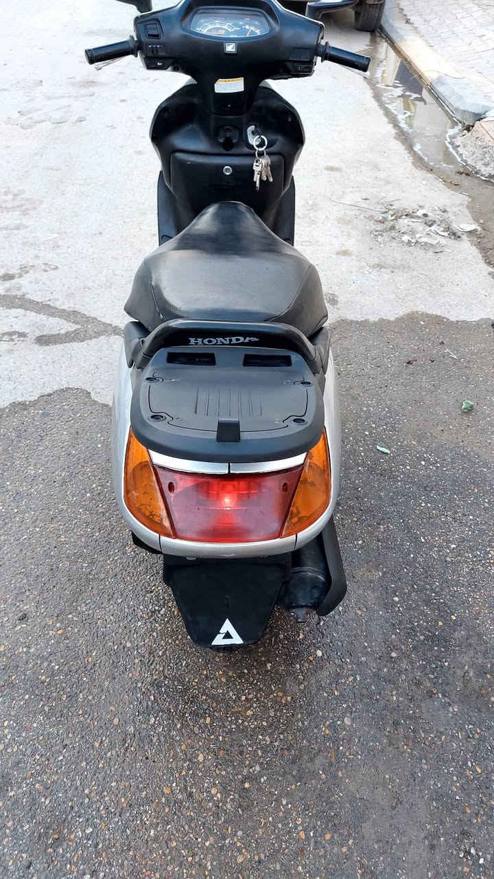 السلام عليكم سبيسي ياباني جاهزه كفرات ابو الختم مكينة بيوش وبستم اول فتحه ناعمة شلعه معدل تخم تاير قفل جنطه قفل ستيرن كهربائيات كله شغالة كيج بانزين كيلو متر دراجه كل نقص مابيه مكاني كوت الزهراء ***********
