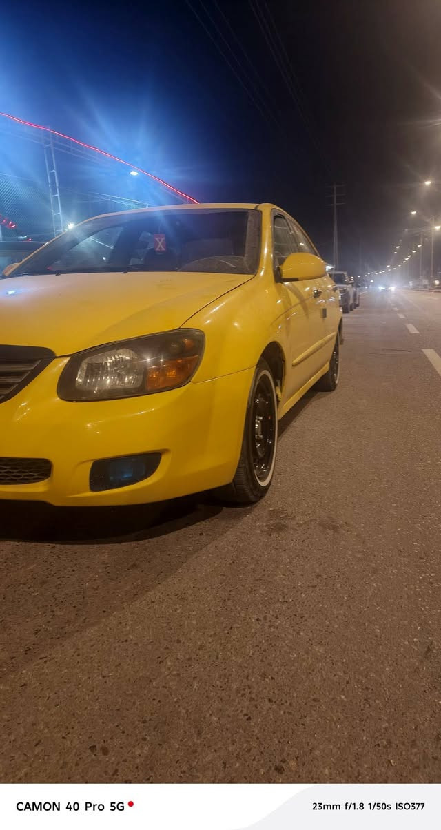 السلام عليكم سبكتره ٢٠٠٨سياره جاهزه وحلوه مكينه ٢٠٠٠ كامله تبريد وحداديه جاهزه رقم مميز دولي  السعرر ٩٠وبيه مجال ***********
